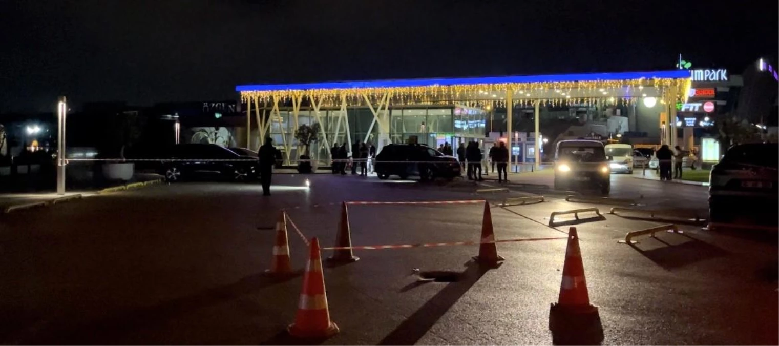 Bursa\'da eğlence merkezinde çıkan silahlı kavgada bir kişi yaralandı