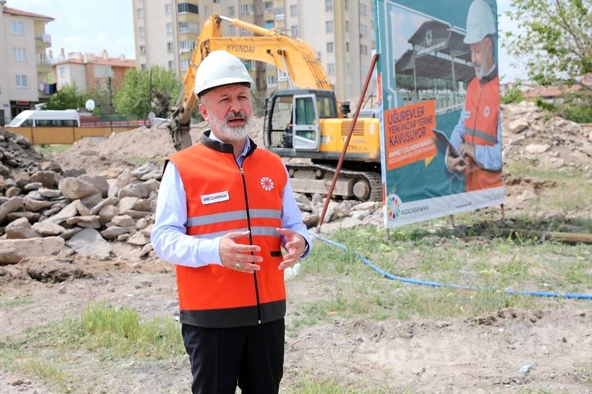 Kocasinan Belediyesi, Uğurevler Mahallesi\'nde Aile Sağlık Merkezi ve Kapalı Semt Pazarı İnşaatına Başladı