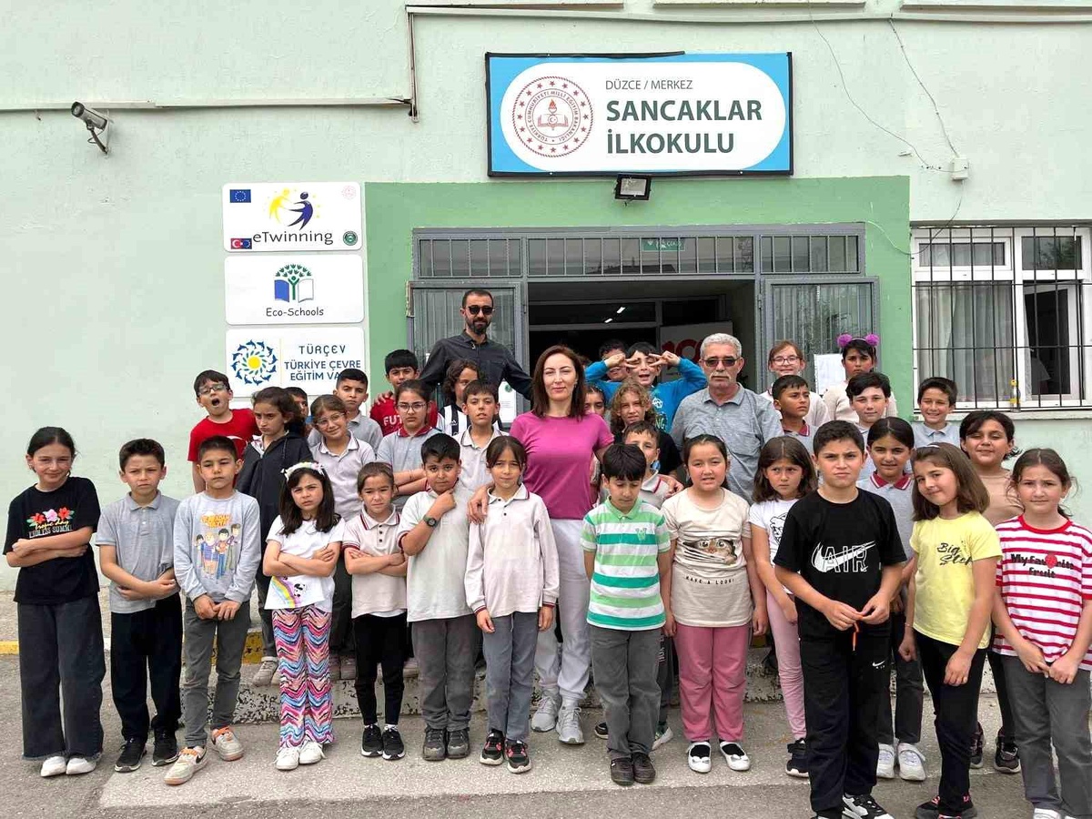 Düzce\'de \'Okulumda Sağlıklı Besleniyorum\' projesi hayata geçirildi
