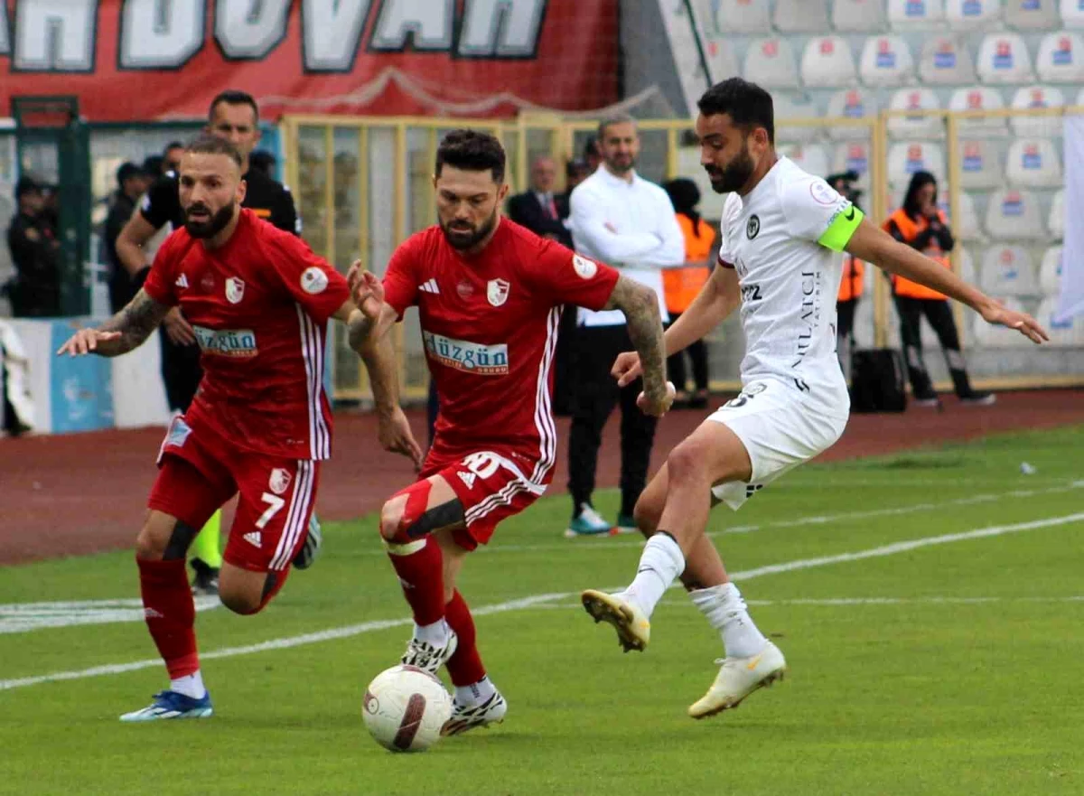 Erzurumspor FK, Çorum FK\'yı 2-1 Mağlup Etti