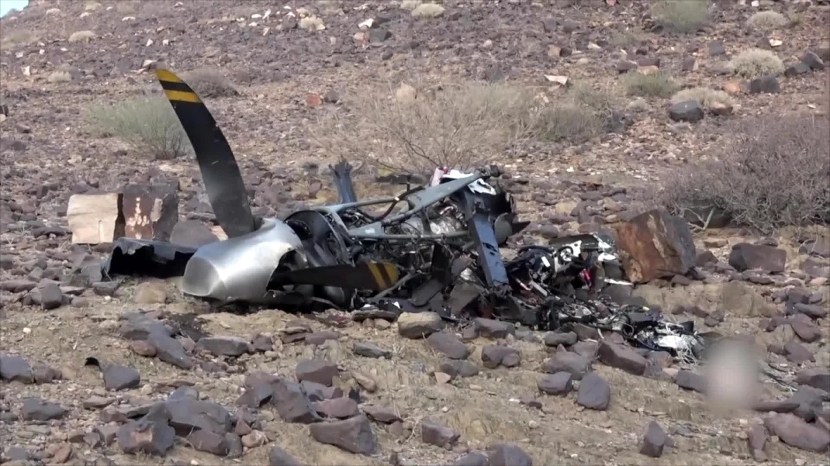 Yemen\'de Husi Füzeleriyle Düşürülen ABD İnsansız Hava Aracının Görüntüleri Yayınlandı
