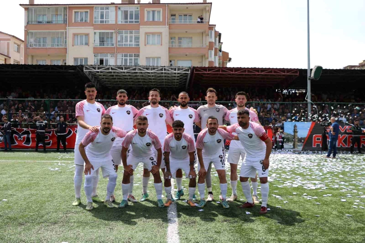 Yozgat Belediyesi Bozokspor 3. Lig\'e yükseldi