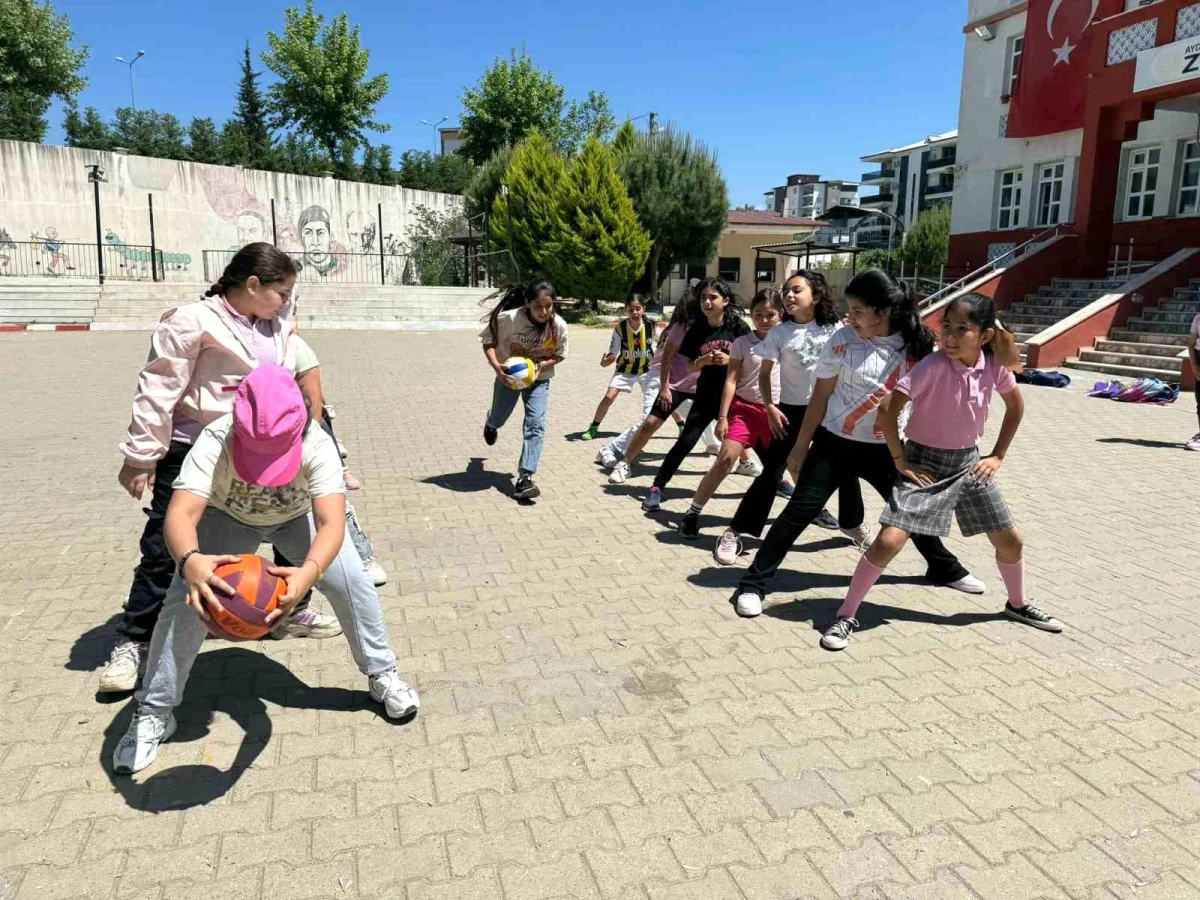 Aydın\'da İlkokul Öğrencilerine Spor Eğitimi
