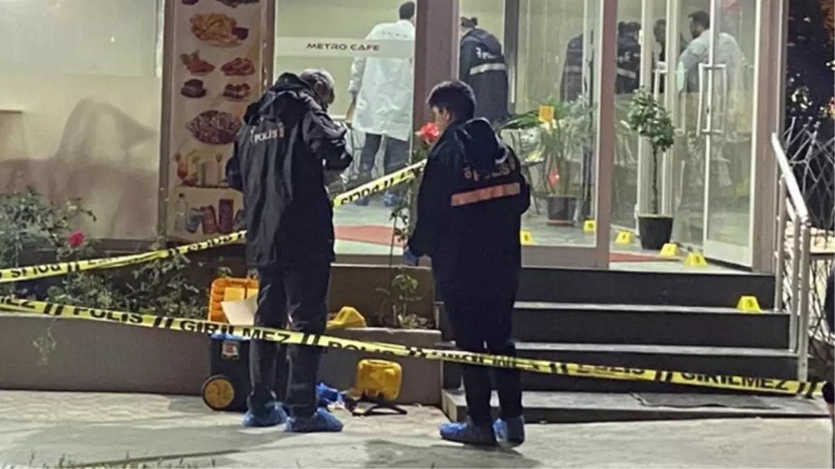 Bağcılar\'da kafeye silahlı saldırı: 3 yaralı