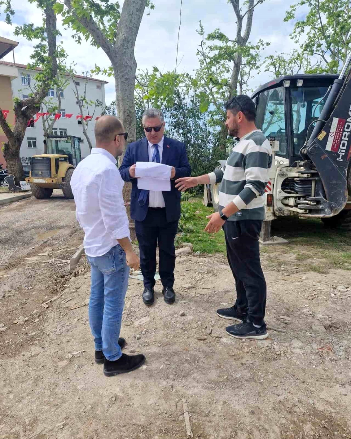 Yalova Belediye Başkanı Mehmet Gürel, otopark ve Tatil Park çalışmalarını inceledi