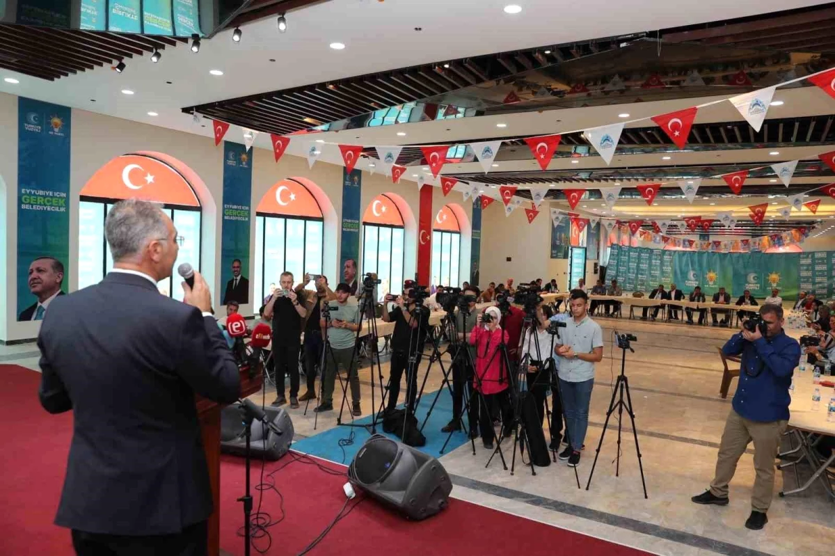 Eyyübiye Belediye Başkanı Mehmet Kuş, beş yıllık çalışmaları ve projeleri hakkında bilgi verdi