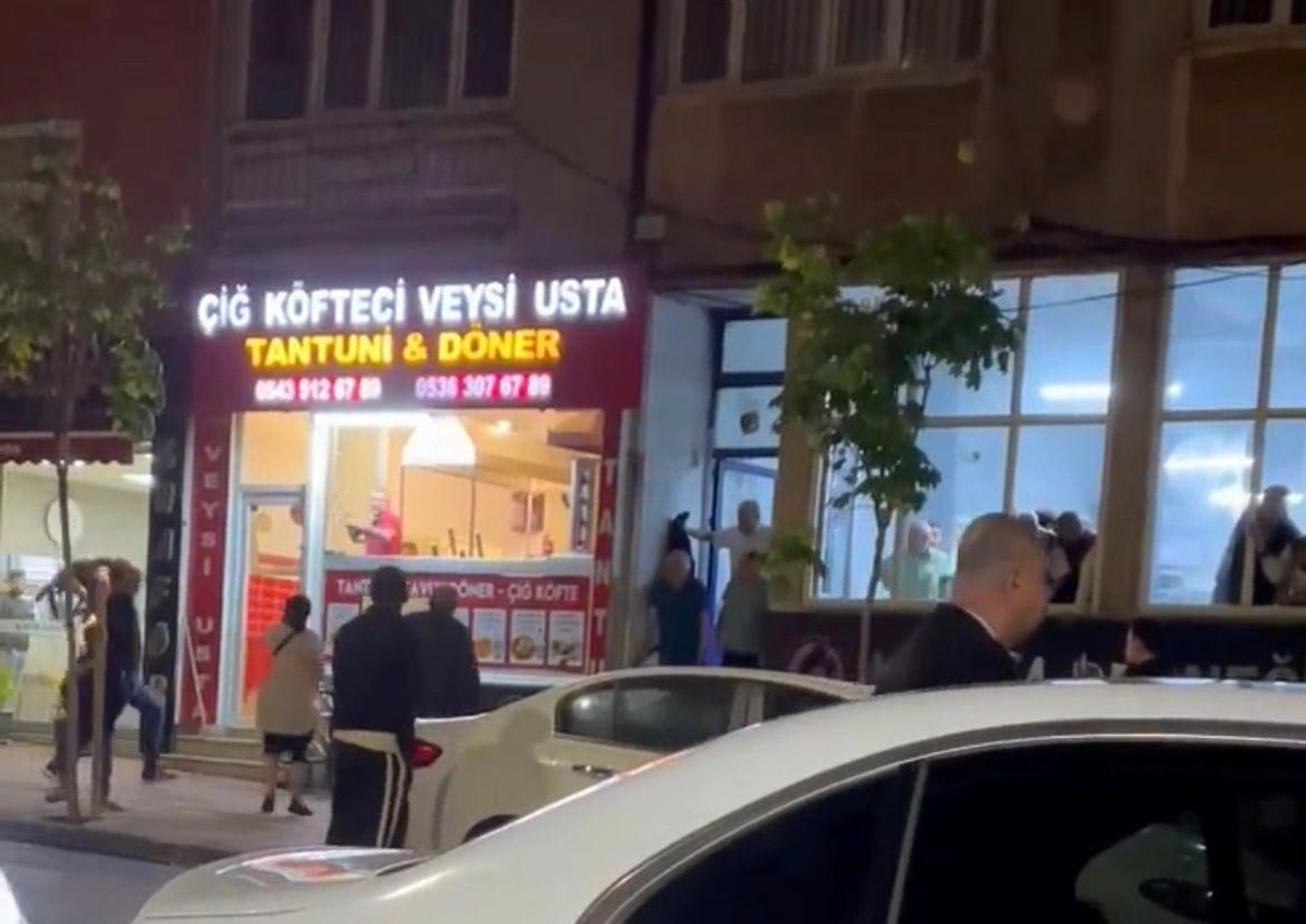 Bursa\'da esnaf ile mahalleli arasında çıkan tartışma kavgaya dönüştü