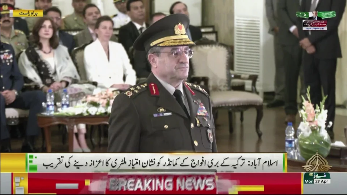 Kara Kuvvetleri Komutanı Orgeneral Selçuk Bayraktaroğlu, Pakistan\'a resmi ziyarette bulundu