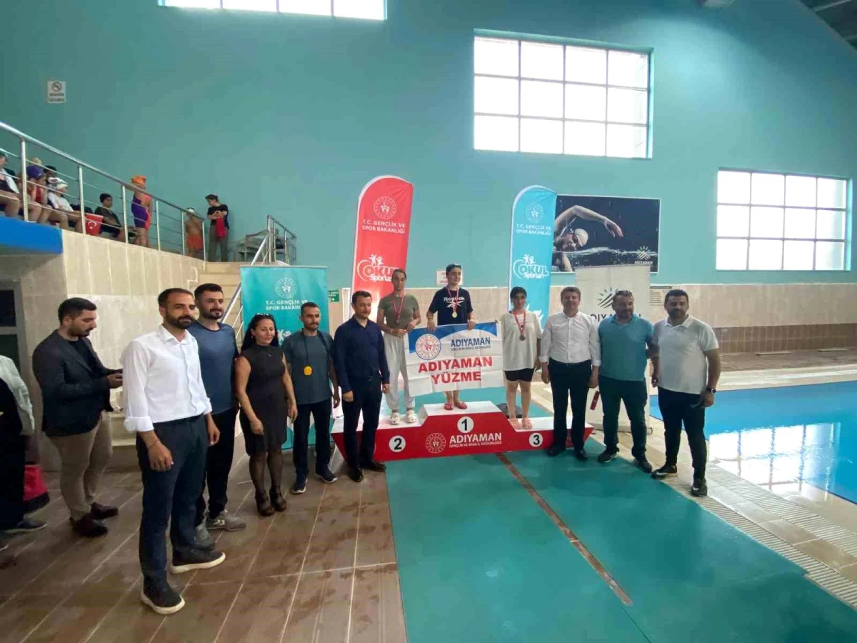 Adıyamanlı Yüzücü Buğlem Sultan Yavuz, 23 Nisan Yüzme Yarışmalarında Başarı Elde Etti