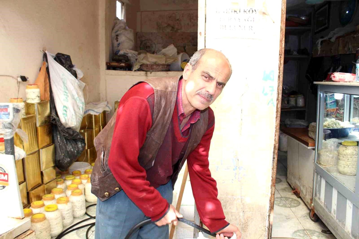 Siirt\'te Yayla Peynirine Yoğun Talep