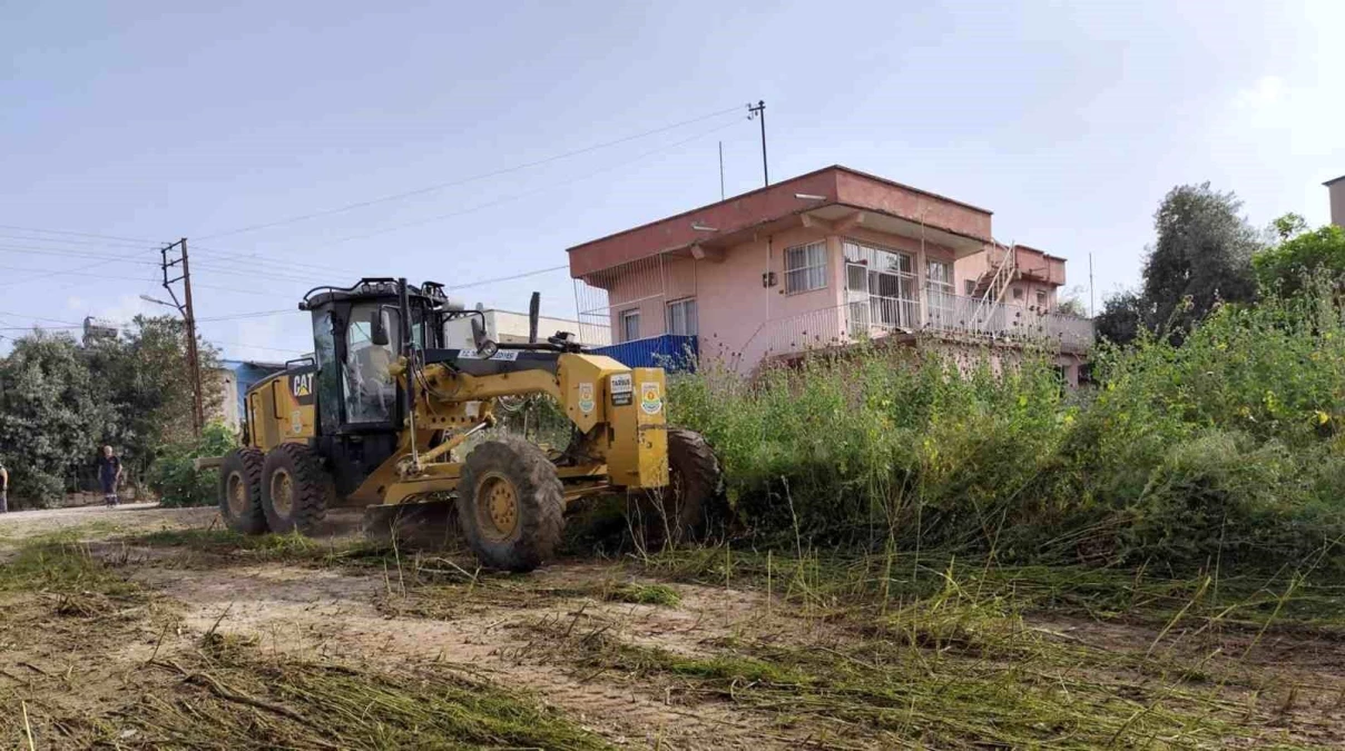 Tarsus Belediyesi Kırsal Mahallelerde Yol Bakım ve Onarım Çalışmalarını Yoğunlaştırdı