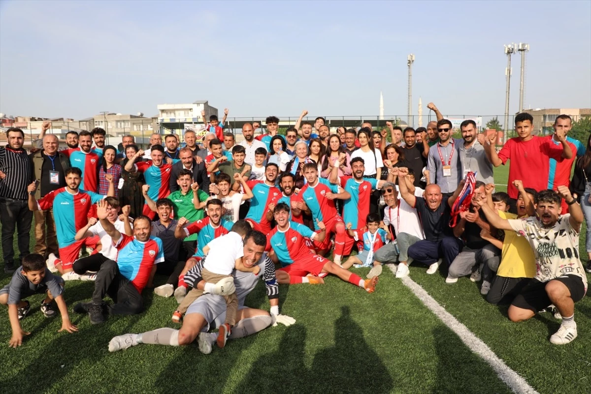 Viranşehir Belediyespor, TFF 3. Lig\'e yükseldi