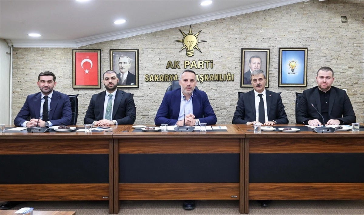AK Parti Sakarya İl Yönetim Kurulu Toplantısı Gerçekleştirildi