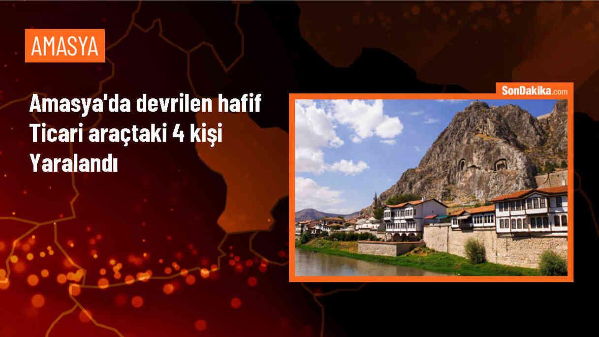 Amasya\'da Hafif Ticari Araç Devrildi: 4 Kişi Yaralandı