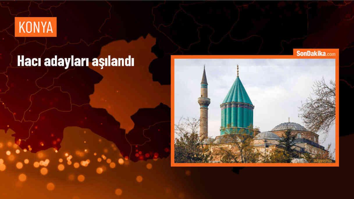 Konya\'da Hacca Gidecek Vatandaşlara Menenjit Aşısı Yapıldı