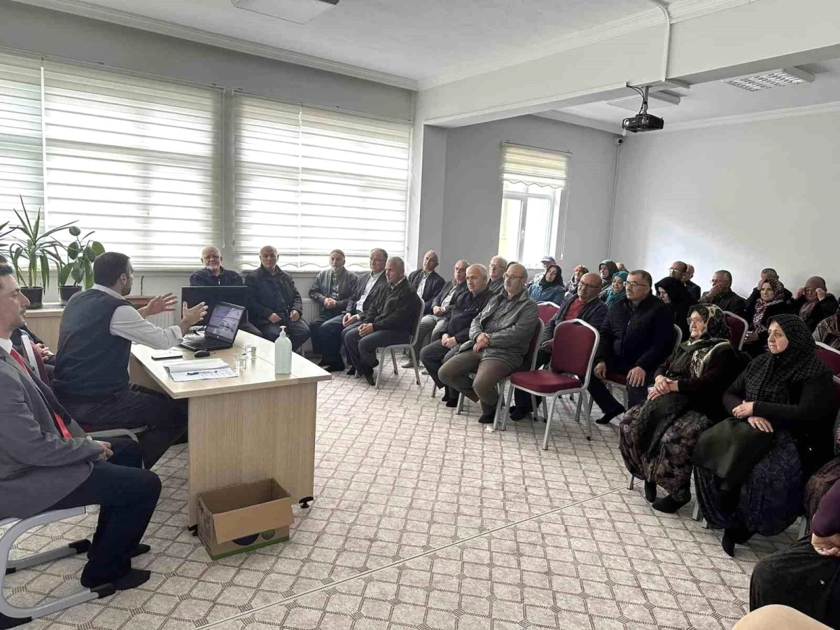 Zonguldak\'ın Alaplı İlçesinde Hacı Adaylarına Eğitim Verildi