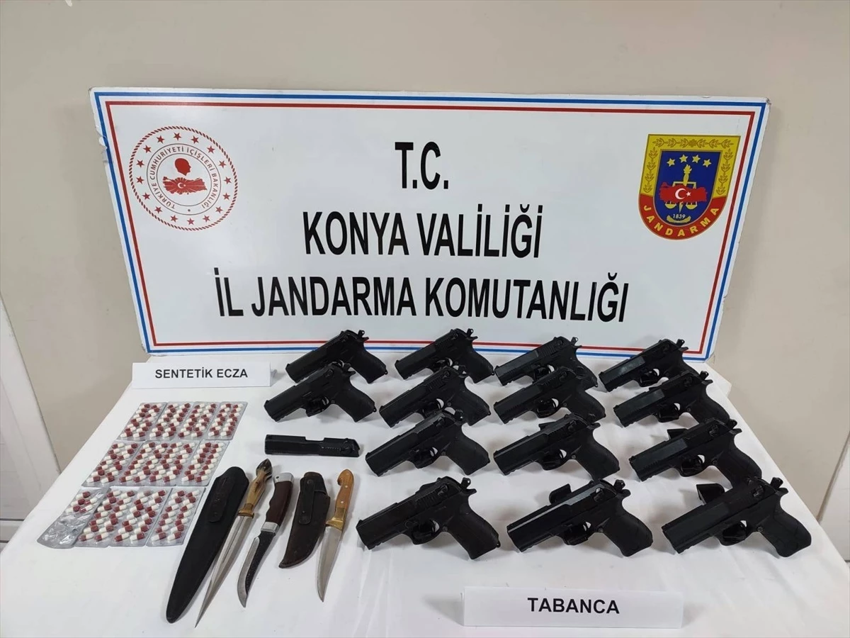 Konya\'da yapılan operasyonda 14 ruhsatsız tabanca ele geçirildi