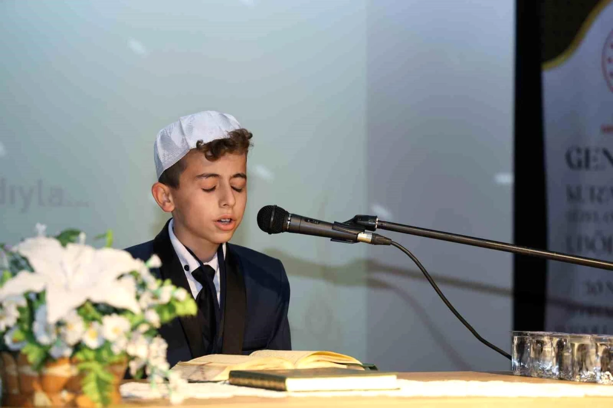 Genç Sada Kur\'an-ı Kerim\'i Güzel Okuma Yarışması 1. Bölge Finali Karabük\'te Gerçekleştirildi