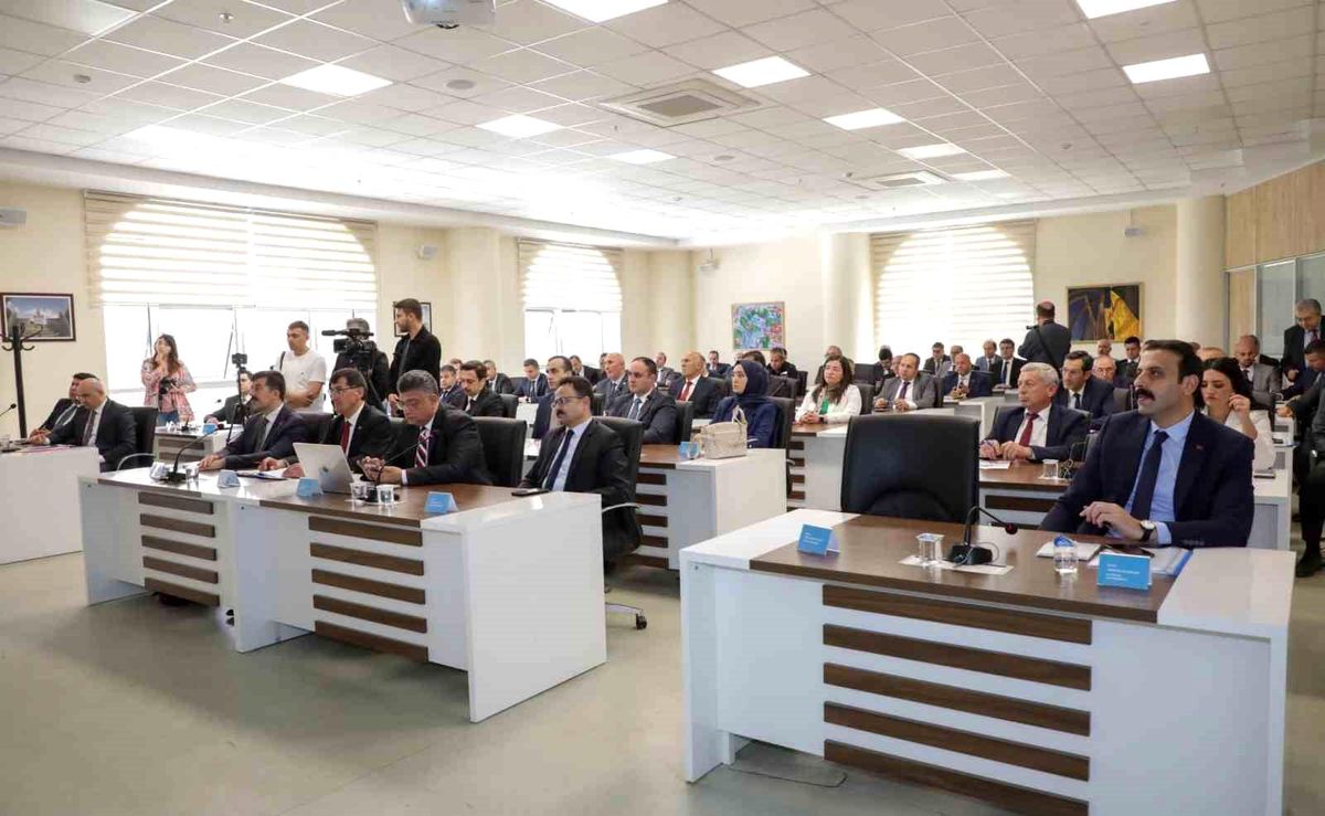 Kütahya\'da 2024 Yılı İl Koordinasyon Kurulu Toplantısı Gerçekleştirildi
