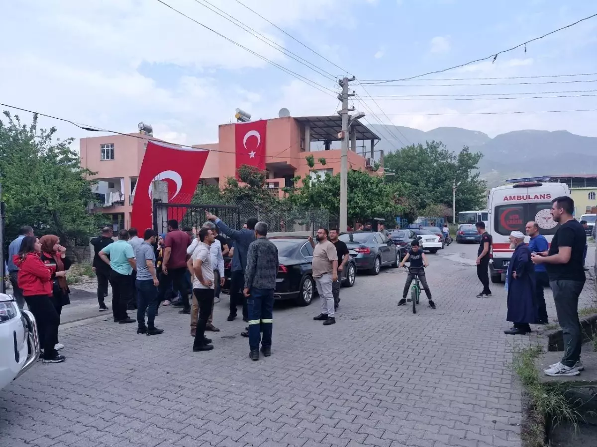 Şırnak\'ta askeri araç devrildi, Uzman Çavuş Ensar Ertaş şehit oldu