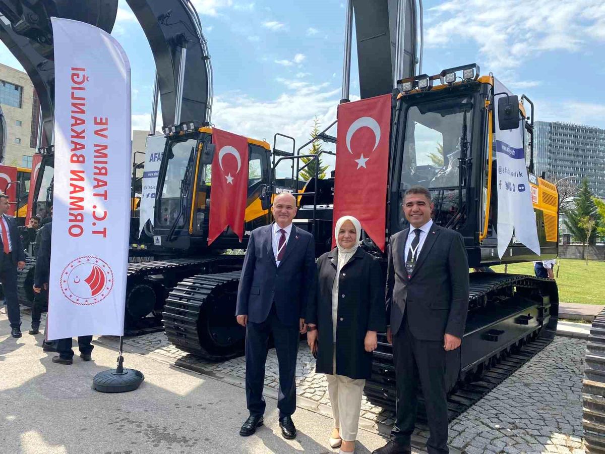 Sel riskini azaltmak için Düzce\'ye 7 iş makinesi