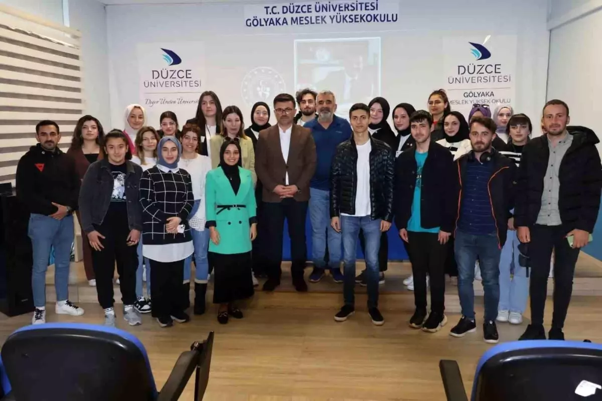 Düzce Üniversitesi Gölyaka Meslek Yüksekokulu\'nda Gençlik ve Spor İl Müdürü İsa Yazıcı ile Buluşma