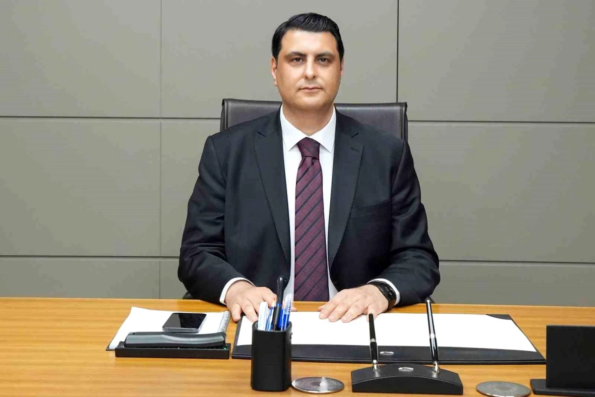 Şehitkamil Belediye Başkanı Umut Yılmaz, yeni yönetim kadrosunu açıkladı