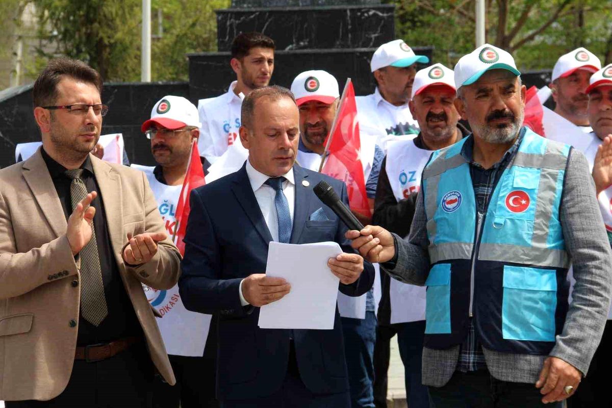 Ardahan\'da 1 Mayıs Emek ve Dayanışma Günü kutlamaları yapıldı