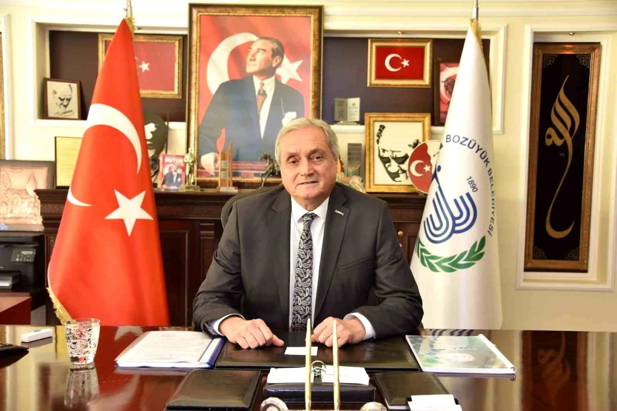 Bozüyük Belediye Başkanı 1 Mayıs Emek ve Dayanışma Günü\'nü kutladı