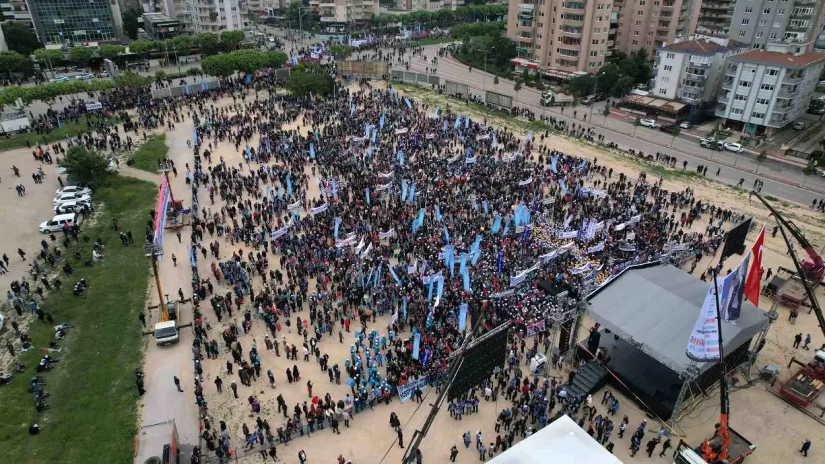 Bursa\'da 1 Mayıs Emek ve Dayanışma Günü Kutlamaları