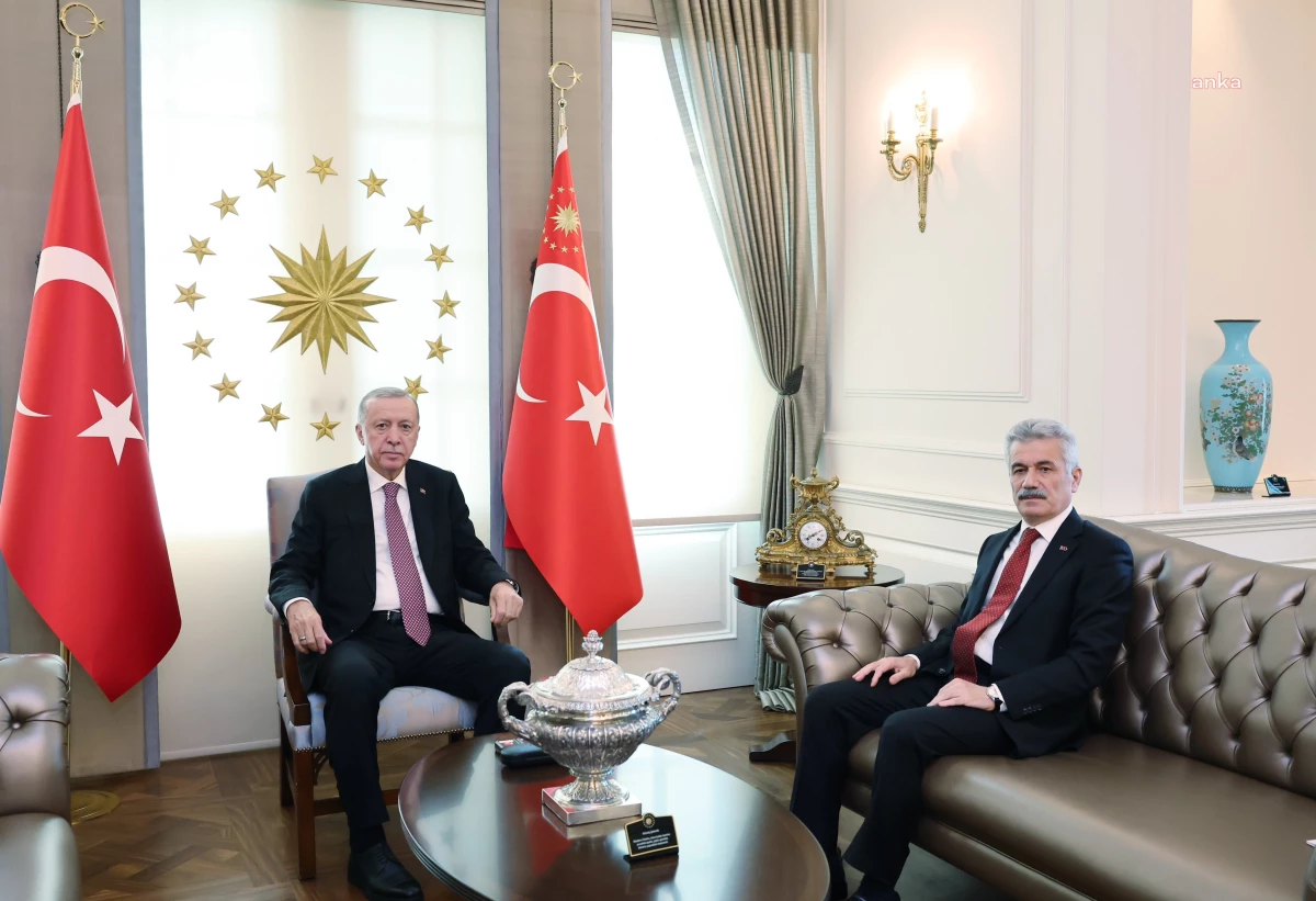 Cumhurbaşkanı Erdoğan, Danıştay Başkanı Zeki Yiğit\'i kabul etti