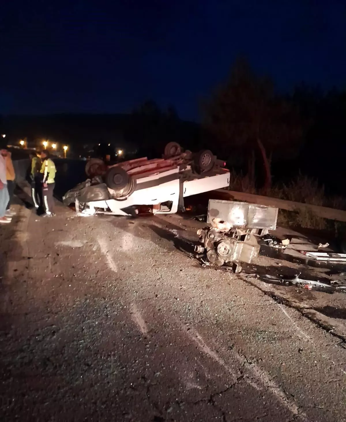 Hatay\'ın Belen ilçesinde trafik kazası: Kamyonet ters döndü, sürücü yaralandı