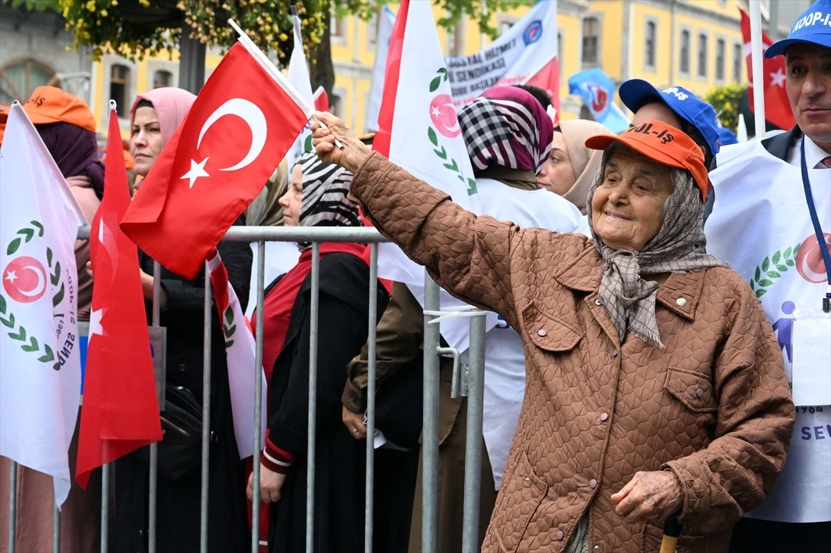 Trabzon, Giresun, Ordu ve Artvin\'de 1 Mayıs Emek ve Dayanışma Günü kutlamaları düzenlendi