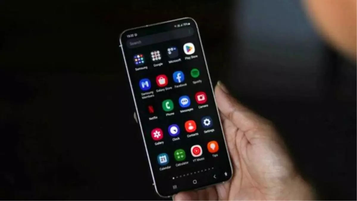 Samsung, One UI 6.1 Güncellemesini Daha Fazla Cihaza Yayınlamayı Planlıyor