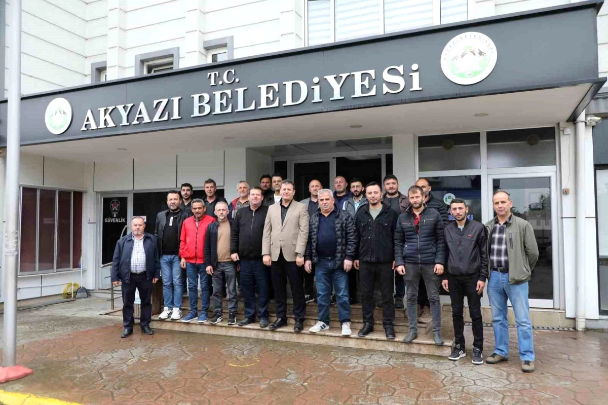 Akyazı Belediye Başkanı Esnafları Misafir Etti