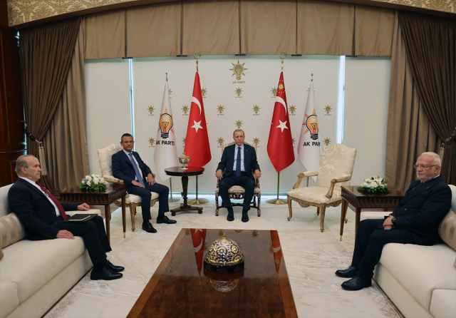 Cumhurbaşkanı Erdoğan 18 yıl sonra ilk kez CHP'yi ziyaret edecek