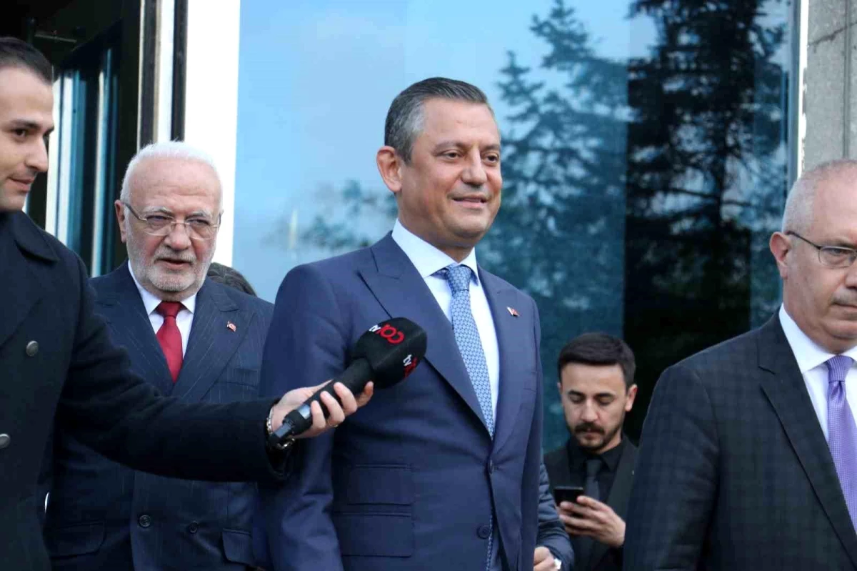 Cumhurbaşkanı Erdoğan, CHP Genel Başkanı Özgür Özel\'i kabul etti