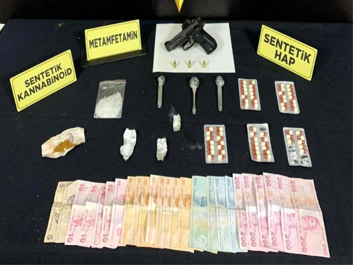 Malatya\'da sokak satıcılarına yönelik operasyonda çok sayıda uyuşturucu ele geçirildi