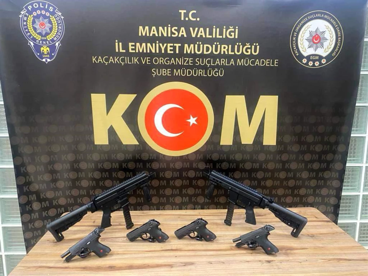 Manisa\'da silah ticaretine yönelik operasyon: 2 şüpheli gözaltına alındı