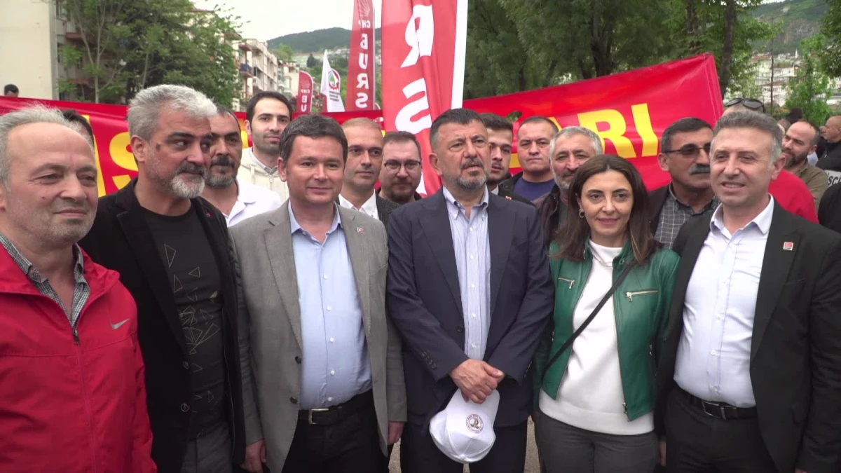 Başkan Aydın, 1 Mayıs yürüyüşüne katıldı