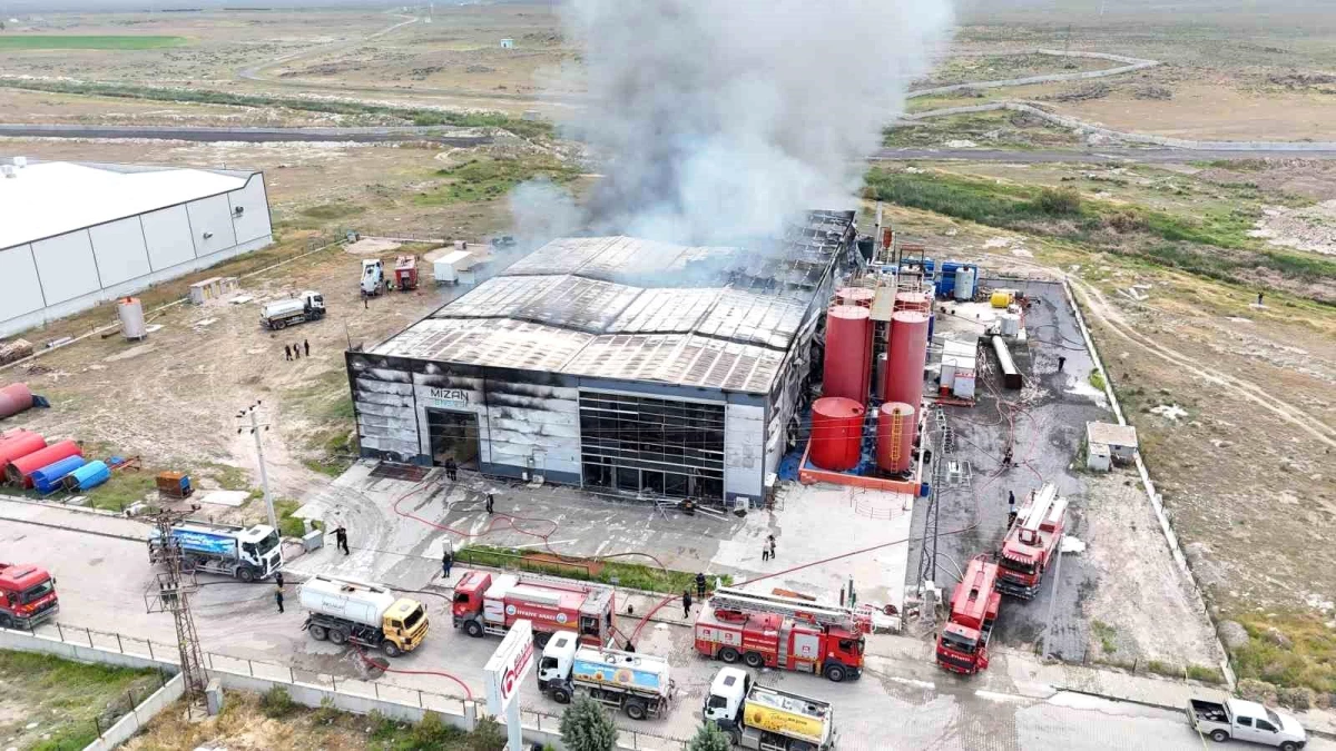 Aksaray\'da Organize Sanayi Bölgesinde Yangın Çıktı