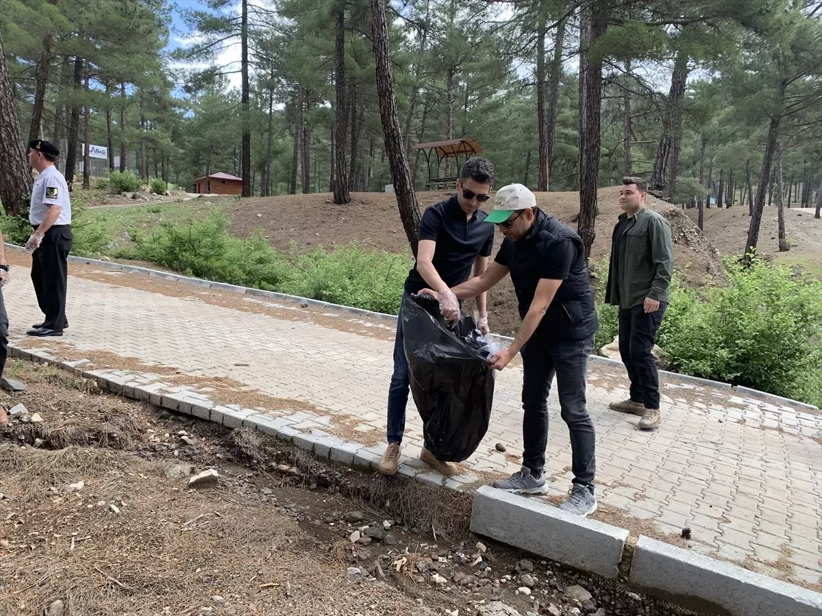 Adana, Mersin ve Hatay\'da Orman Benim Kampanyası Düzenlendi