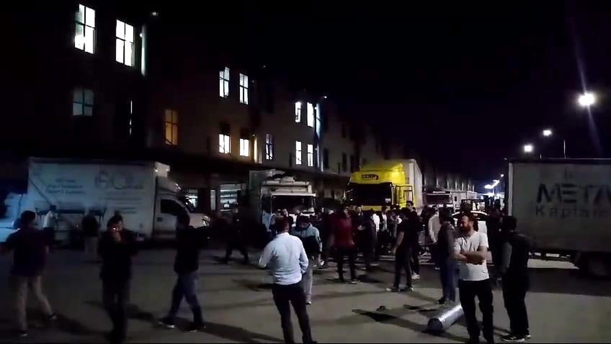 İflas Eden Koltuk Fabrikasının Mağazası Yağmalanmak İstendi