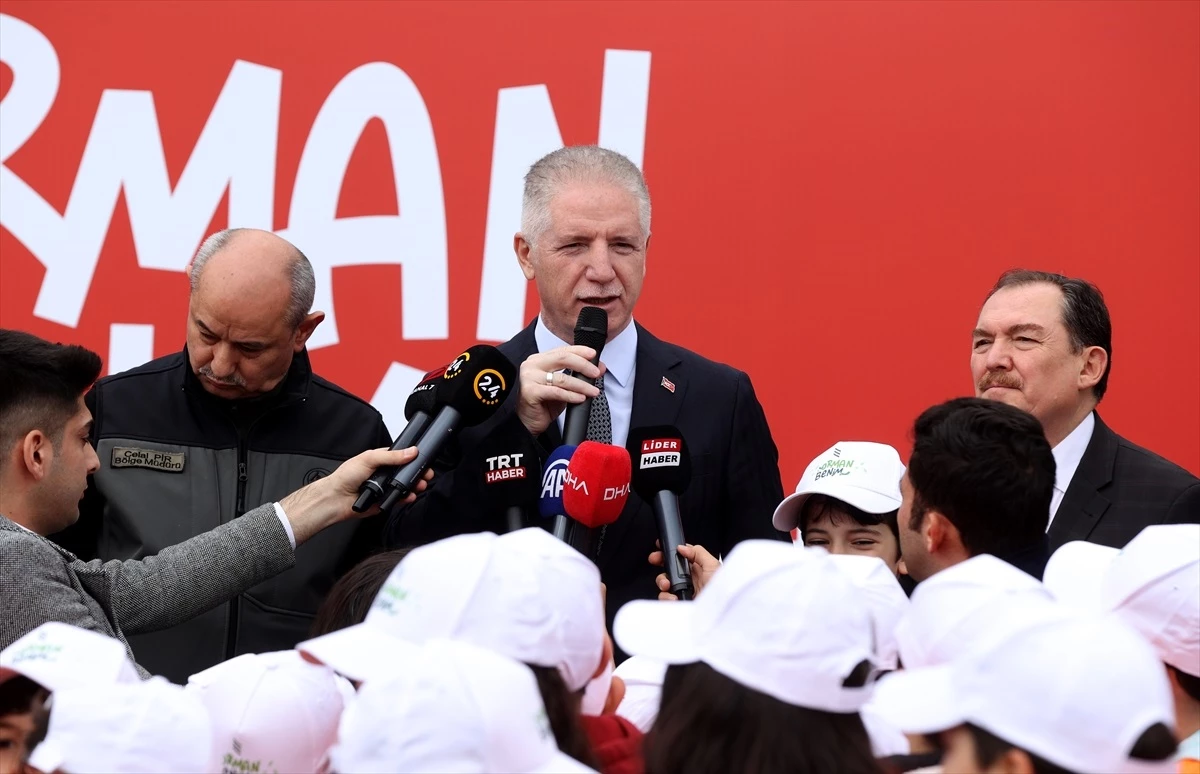 İstanbul\'da Orman Benim kampanyası kapsamında etkinlik düzenlendi