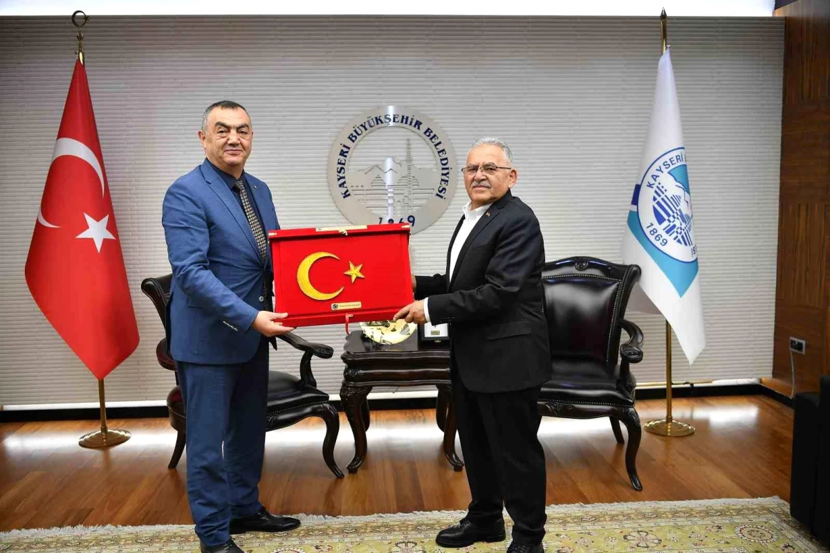 Kayseri Büyükşehir Belediye Başkanı Dr. Memduh Büyükkılıç, KAYSO Başkanı ve Yönetimini Kabul Etti