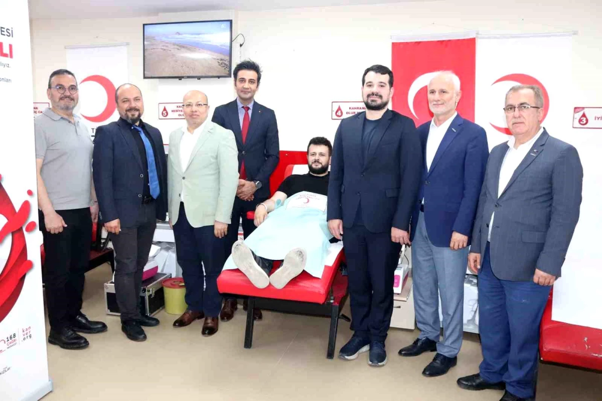 MÜSİAD İzmir Şubesi, kan bağış kampanyası düzenledi