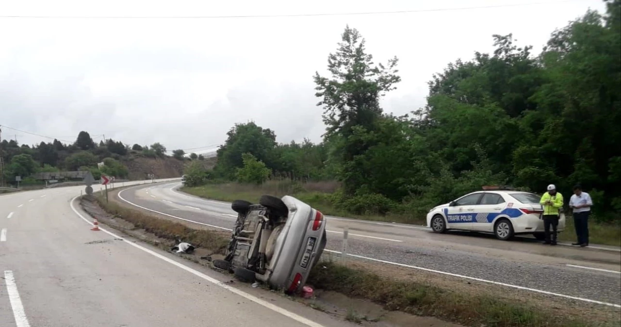 Karabük\'te yağmur nedeniyle kayganlaşan yolda meydana gelen kazada 1 kişi yaralandı