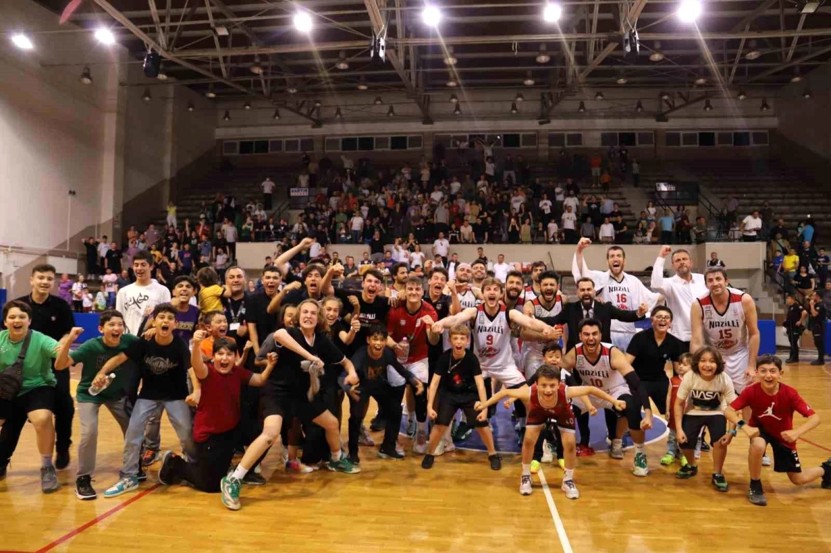 Nazilli Belediyespor, Konya Büyükşehir Belediyespor\'u mağlup ederek yarı final serisini 3. maça taşıdı