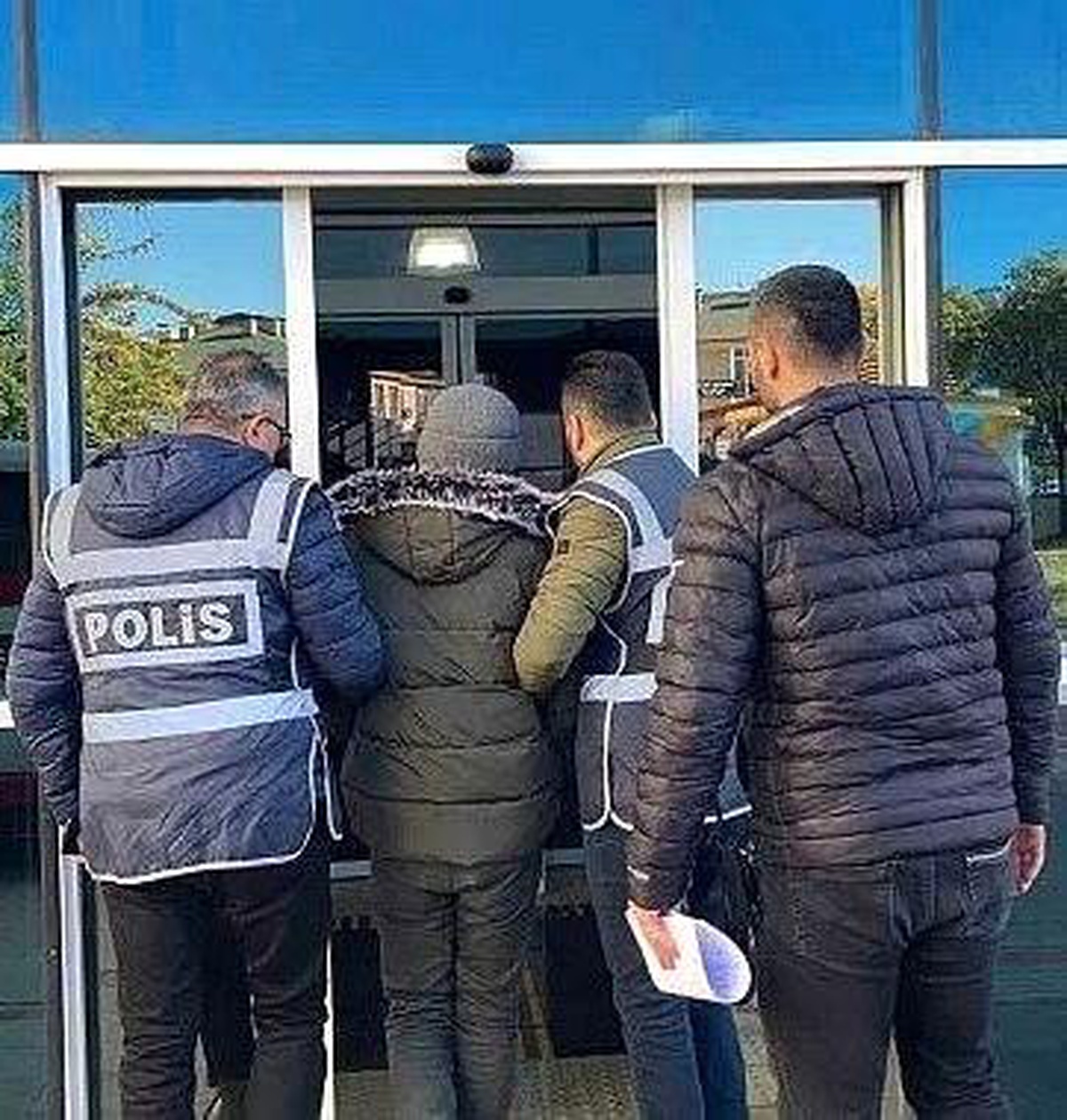 Bilecik\'te \'Silahlı Tehdit\' suçundan aranan şüpheli yakalandı