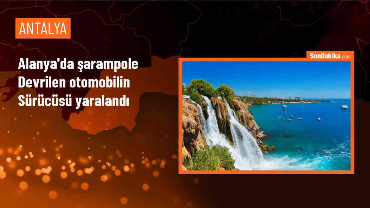 Alanya\'da şarampole devrilen otomobilde sürücü yaralandı